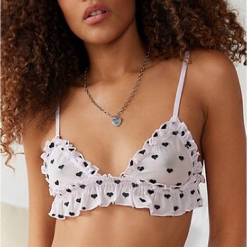 NWOT Out From Under Urban Outfitters Follow Your Heart Bralette - small - Picture 2 of 7